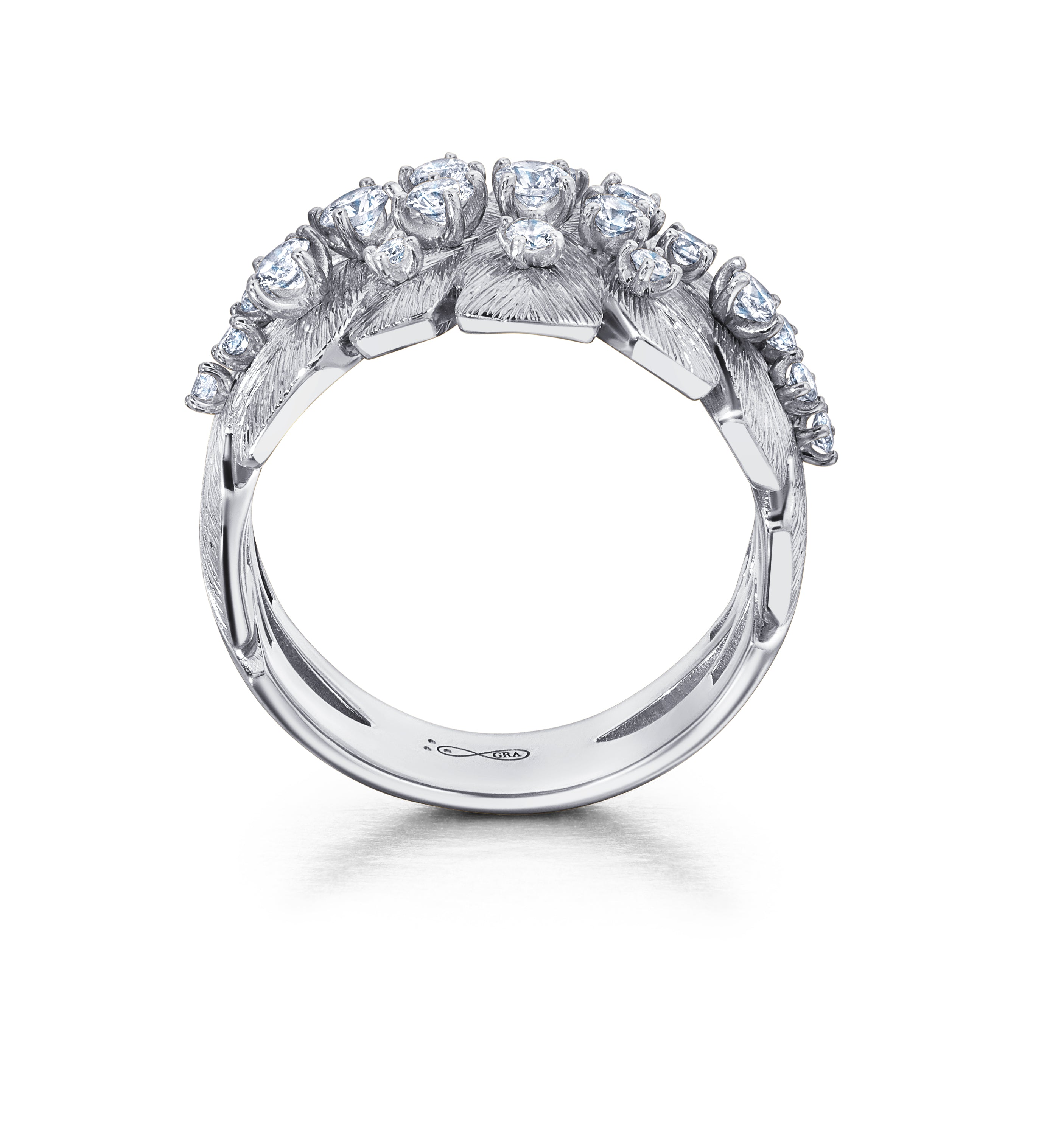 Diamond Samambaia Cigar Band Ring