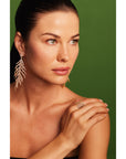 White Diamond Folha Drop Earrings